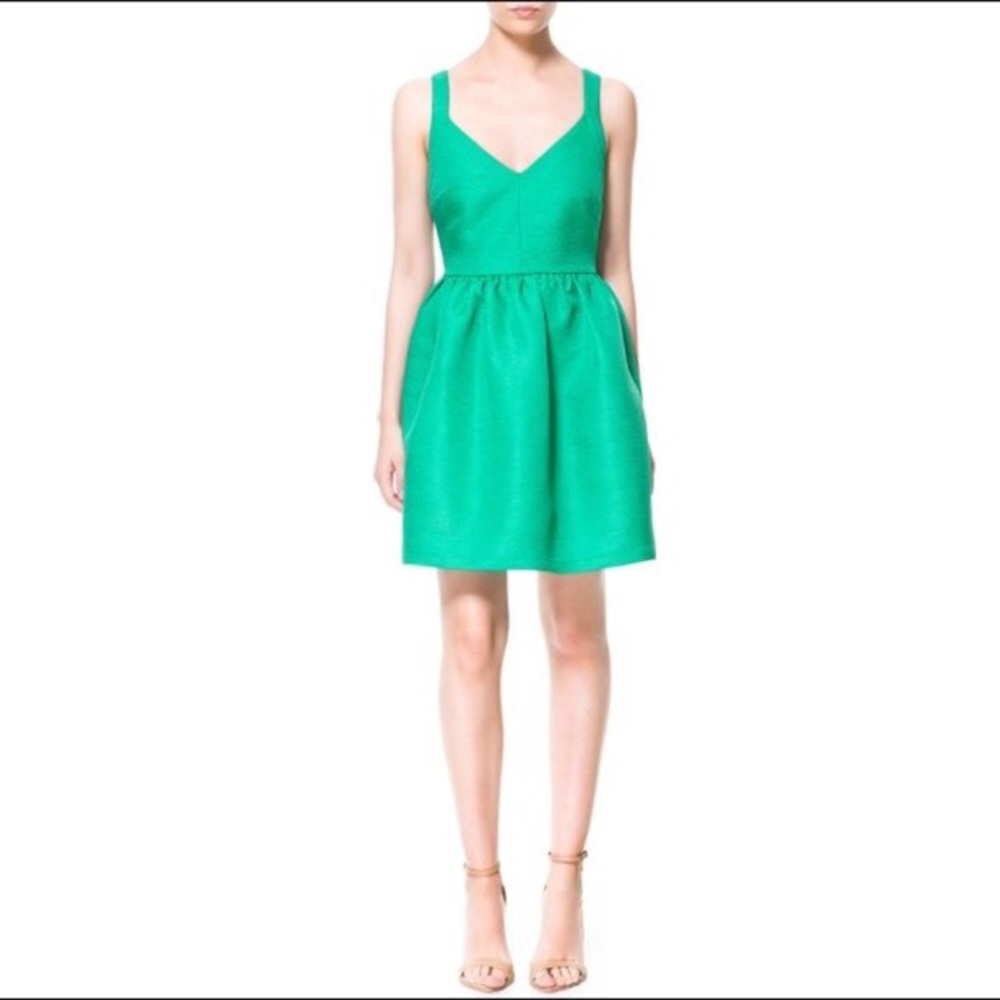 Zara green dress NWT size S